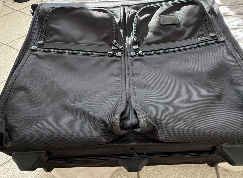 Tumi Extended Garment Bag - photo 2