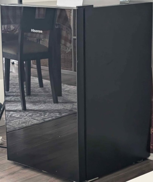 Hisense mini black Fridge - photo 4