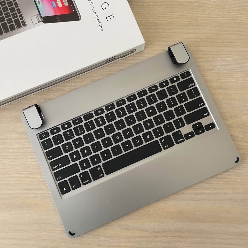 Wireless Keyboard for iPad Pro 12.9" (1st & 2nd Gen) - Open Box - photo 2