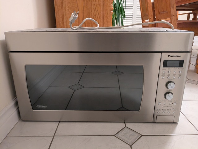 Panasonic Genius Prestige Over the Range Microwave