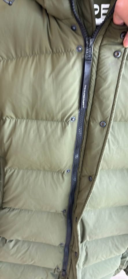 Aritzia Super Puff Dark Olive Long XS - photo 3