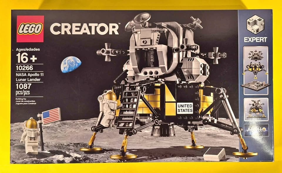 Lego Creator Expert 10266 NASA Apollo 11 Lunar Lander Retired