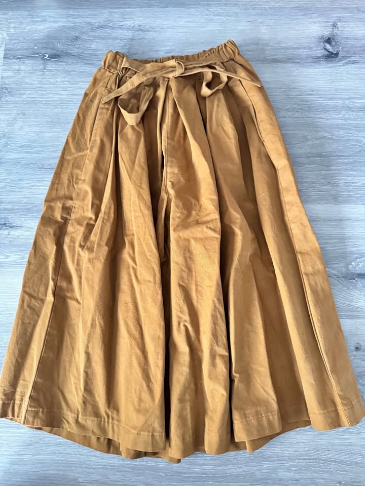 Brand New Korean Brand Girls Culottes - Size 6T