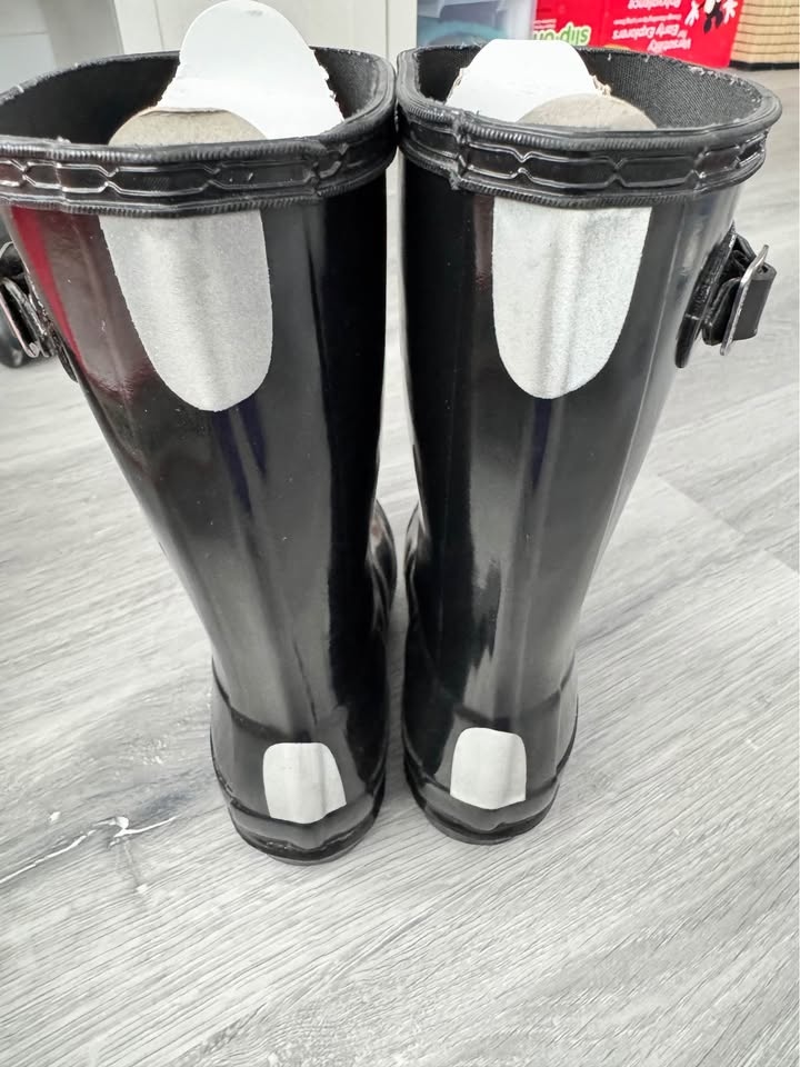 Hunter girls rain boots size 13(19cm) - photo 2