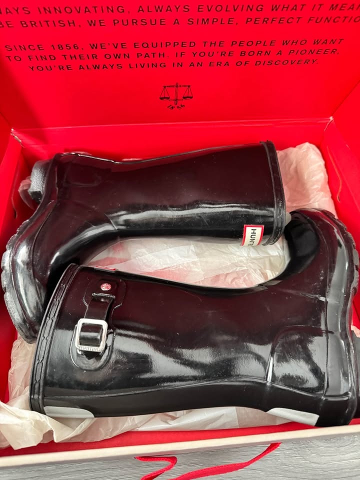 Hunter girls rain boots size 13(19cm) - photo 3