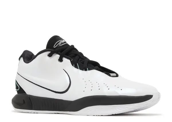 Nike Men's LeBron 21 - photo 2