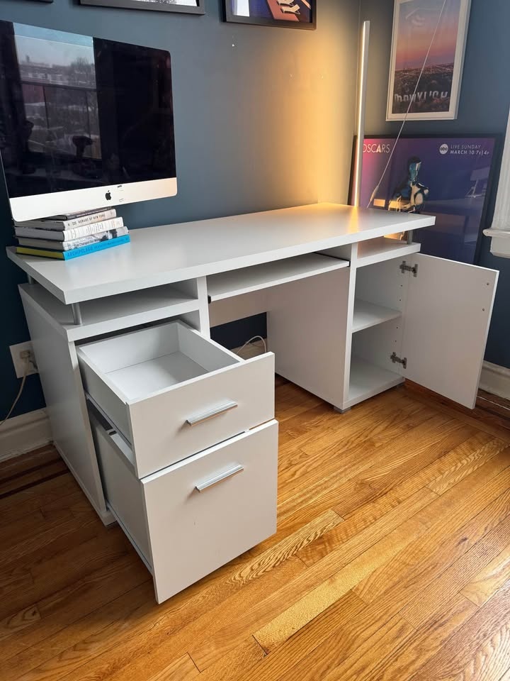URGENT - Azayliah Computer Desk - photo 3