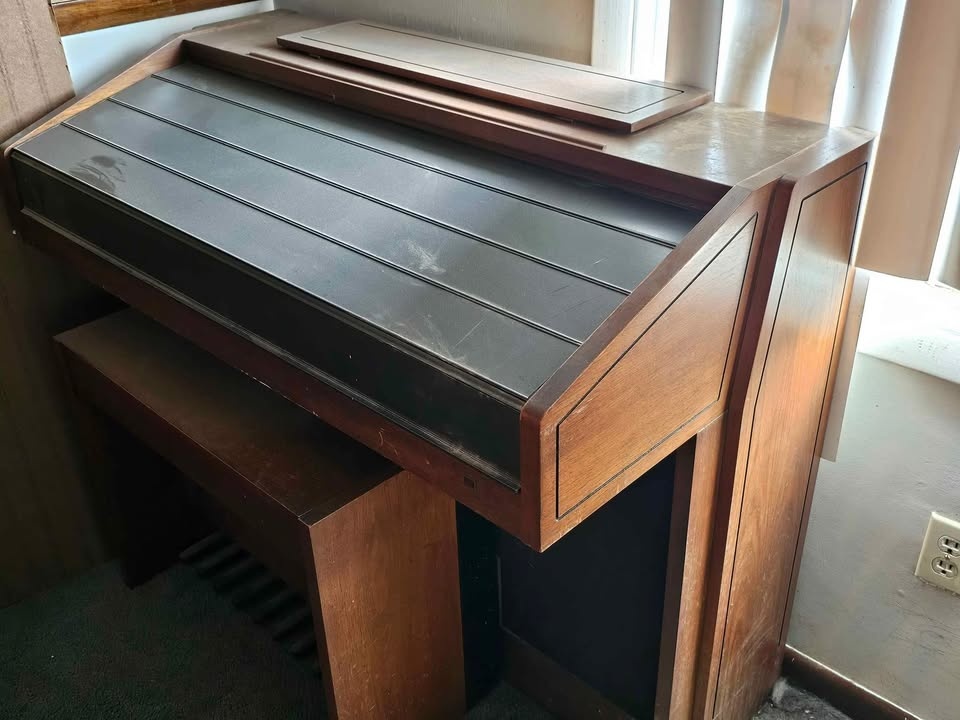 Yamaha Electone F-55 - photo 2