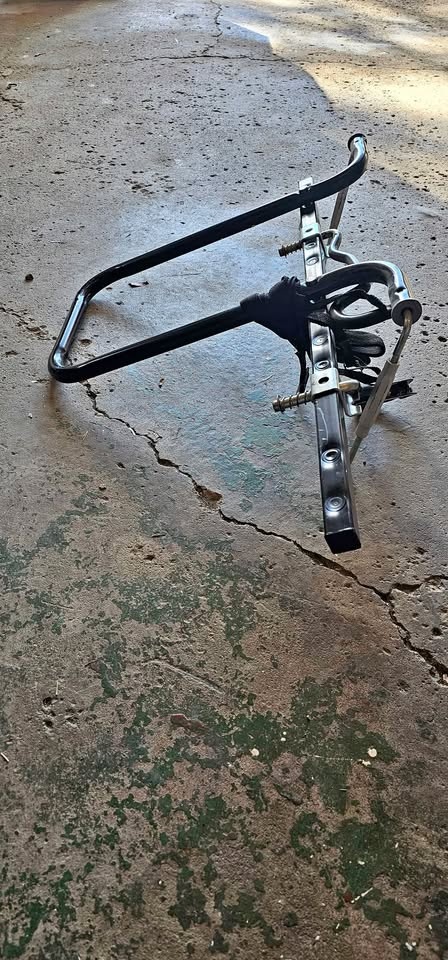 Over tire bike rack
