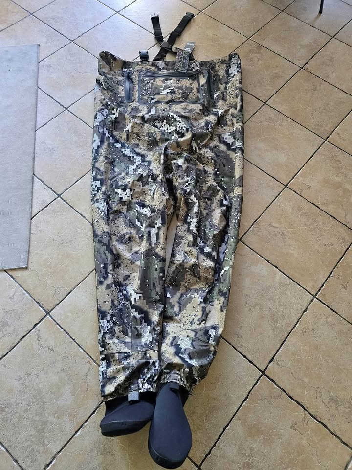 Fishing & hunting gear