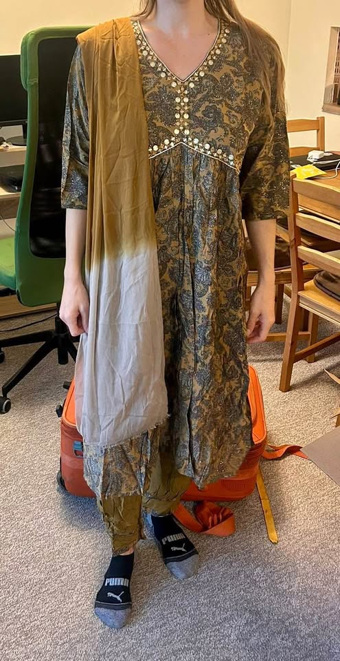 New Indian Suit - 3 Piece Set - Size XXL (44) - photo 2