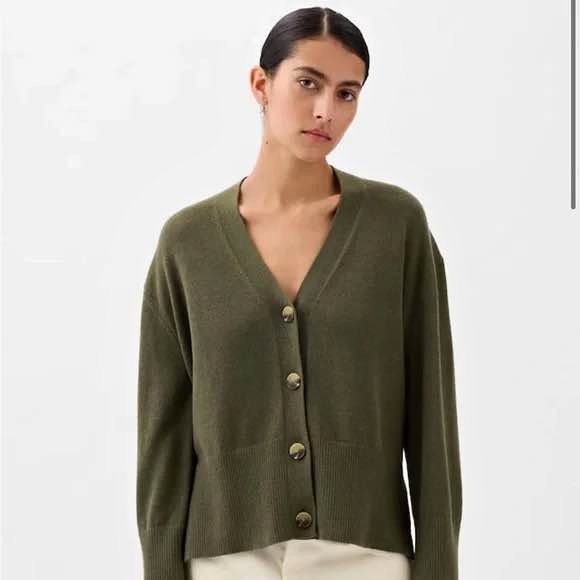 Woman’s large Cardigan