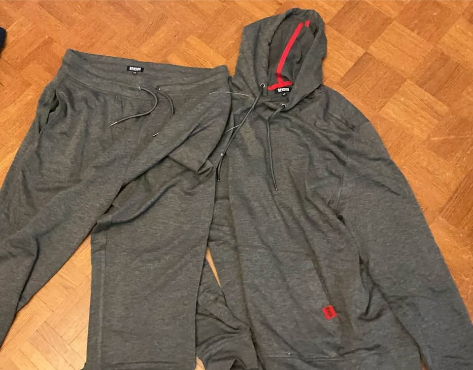 Men's Lounge Set - Size Large - photo 2