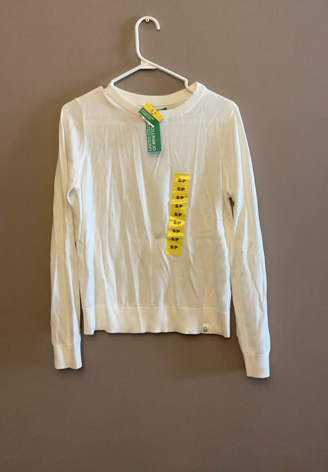 Ladies white sweater - photo 4