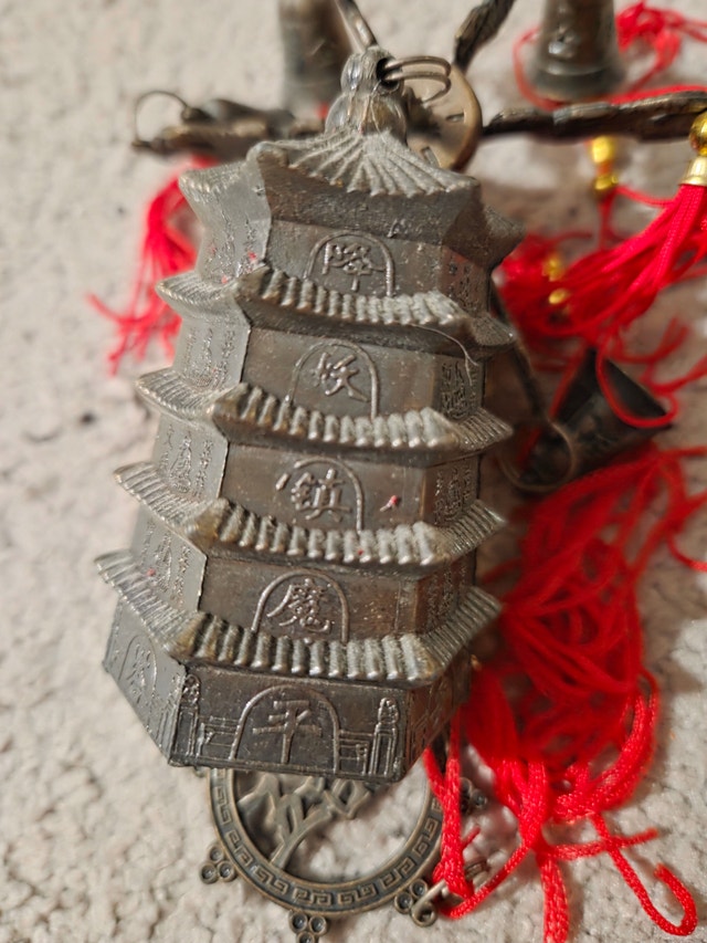 Vintage Chinese Pagoda Ornament With Bells & red Tassels, 4x4x4" - photo 4