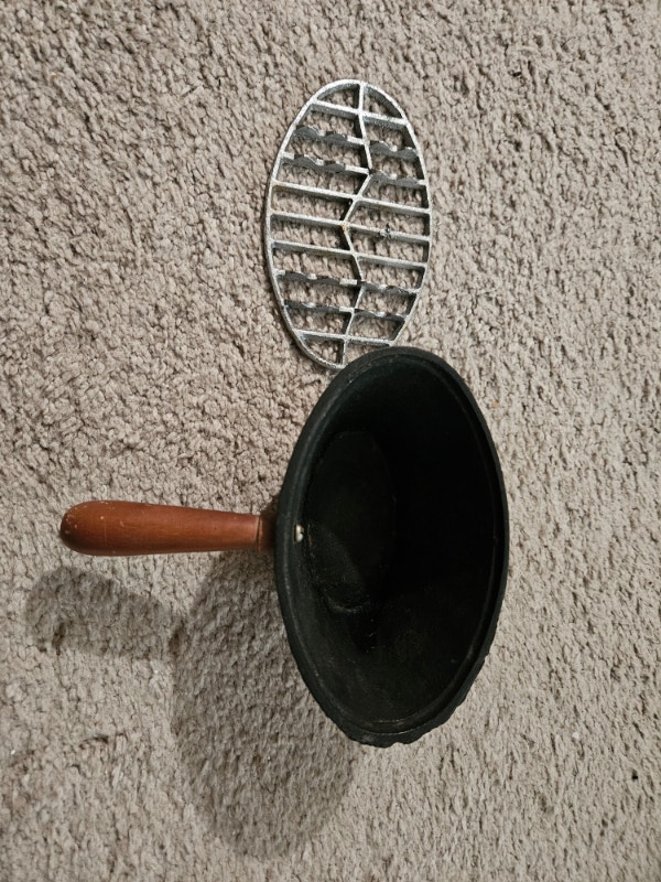 Vintage Cast Iron Pipe Ashtray/Rest (1960s-70s) - photo 2