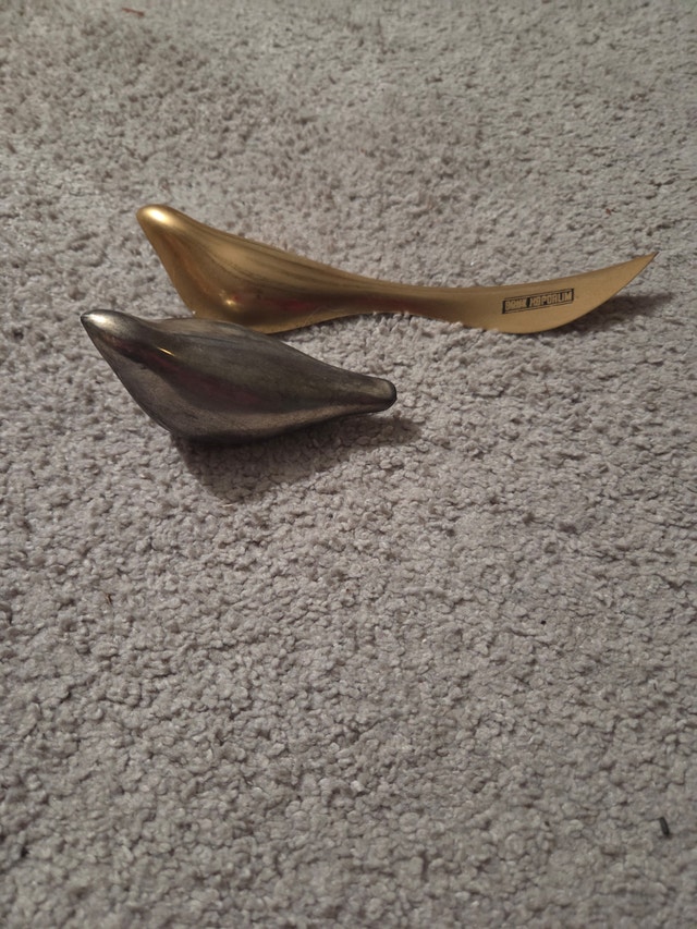 Vintage Bank Hapoalim Brass Dove of Peace Paperweight (2 Birds)
