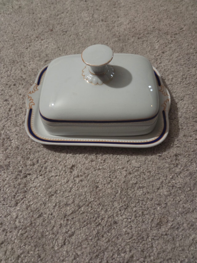 Vintage 50s Hutschenreuther German Cobalt & 22k Gold Butter Dish