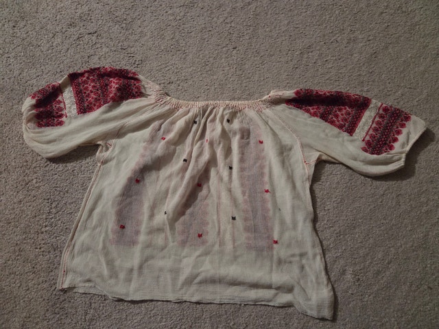 Vintage 1960s Romanian Traditional "Ie" Blouse, Hand-Embroidered - photo 2