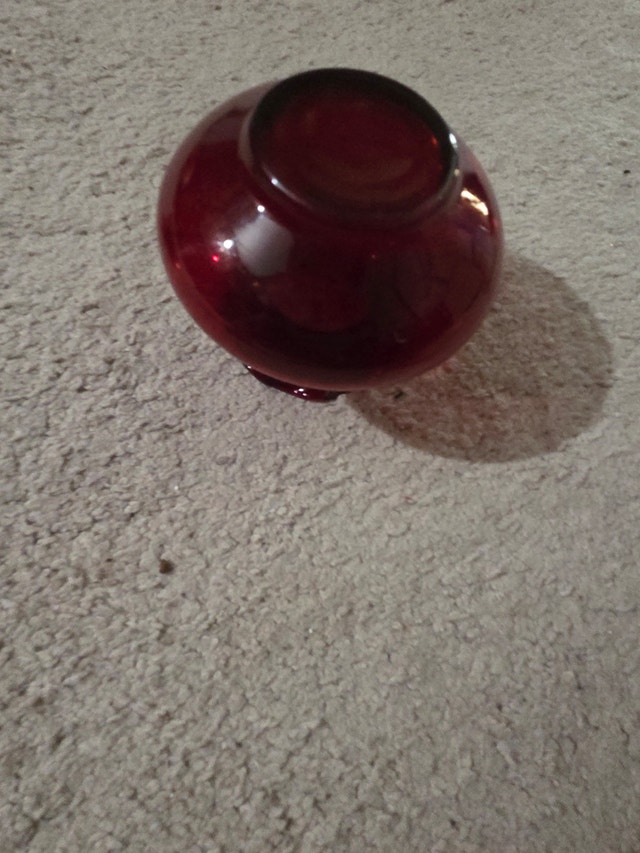 Vintage 1930s Anchor Hocking Royal Ruby Red Bud Vase - photo 2