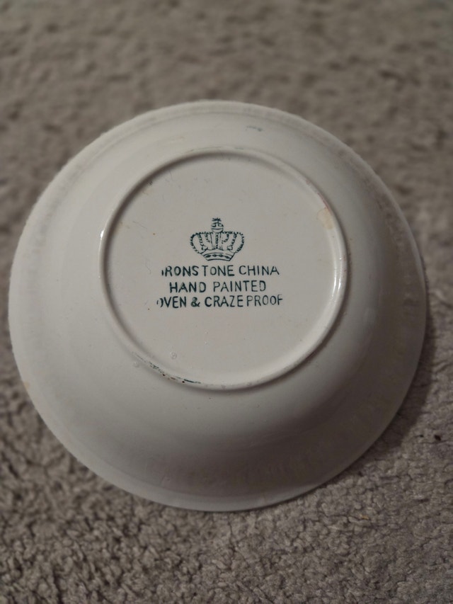 Vintage 1950s-60s Hand-Painted Chinese Ironstone Bowl 6" - photo 2