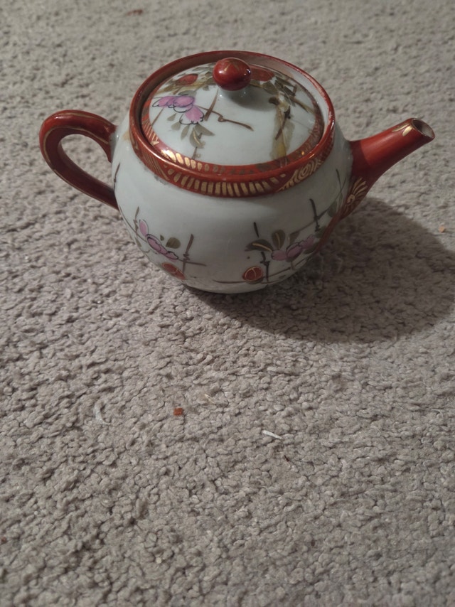 Vintage Japanese Kutani Mini Teapot, Cherry Blossom, 5.5 x 3" - photo 2