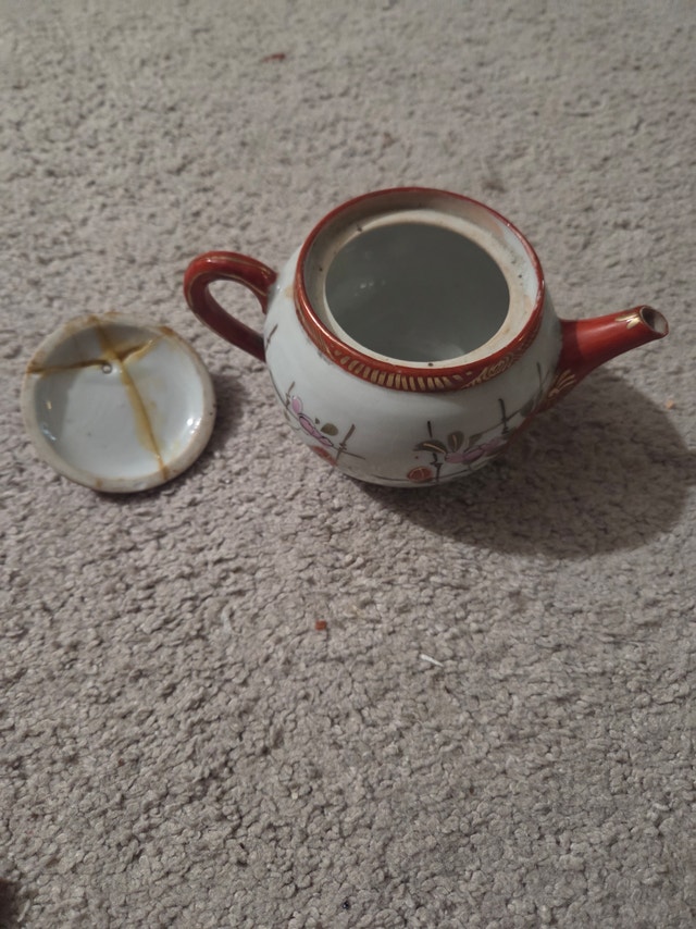 Vintage Japanese Kutani Mini Teapot, Cherry Blossom, 5.5 x 3" - photo 3