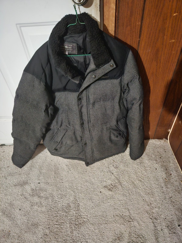 Eddie Bauer Warm Winter Down Men's Jacket, Size L