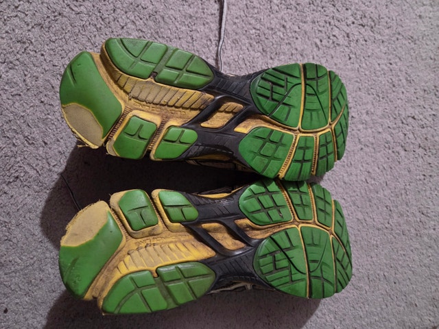 Used Asics GT-2000 Running Shoes, Size 9.5 - photo 4