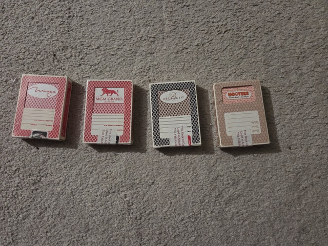 Authentic Casino Playing Cards (Bellagio, Mirage, MGM, Hooters)