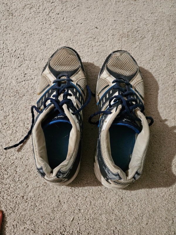 Used New Balance 856 Cross-Trainer Shoes, Size 10 US, VG Cond.