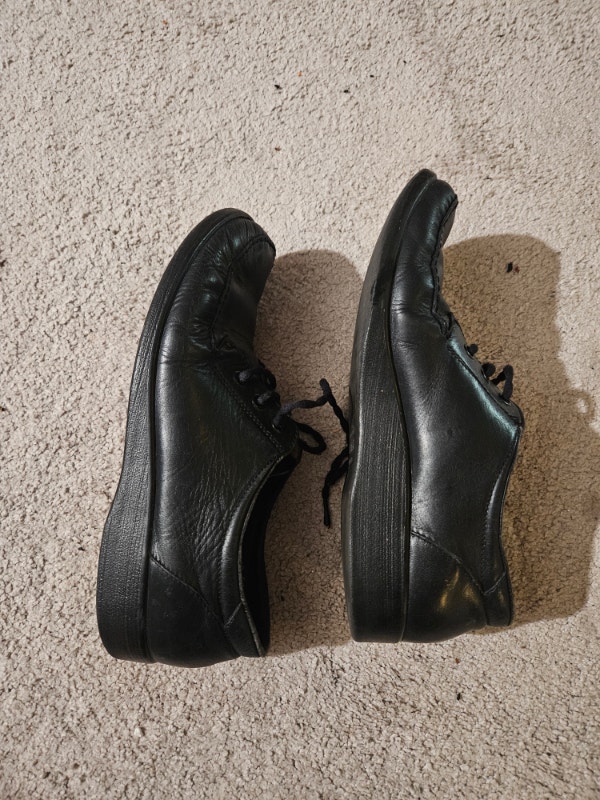 Euro Hand-Stitched Leather Dress Shoes, Men’s 10 (EU 43), VGC - photo 3