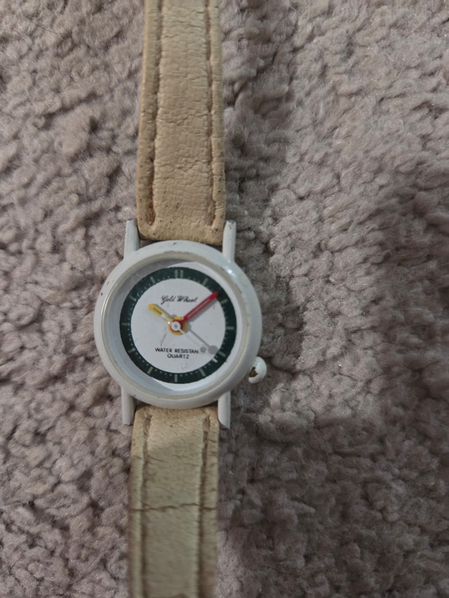 Vintage Retro Gold Wheel Ladies' Watch, Colorful Hands