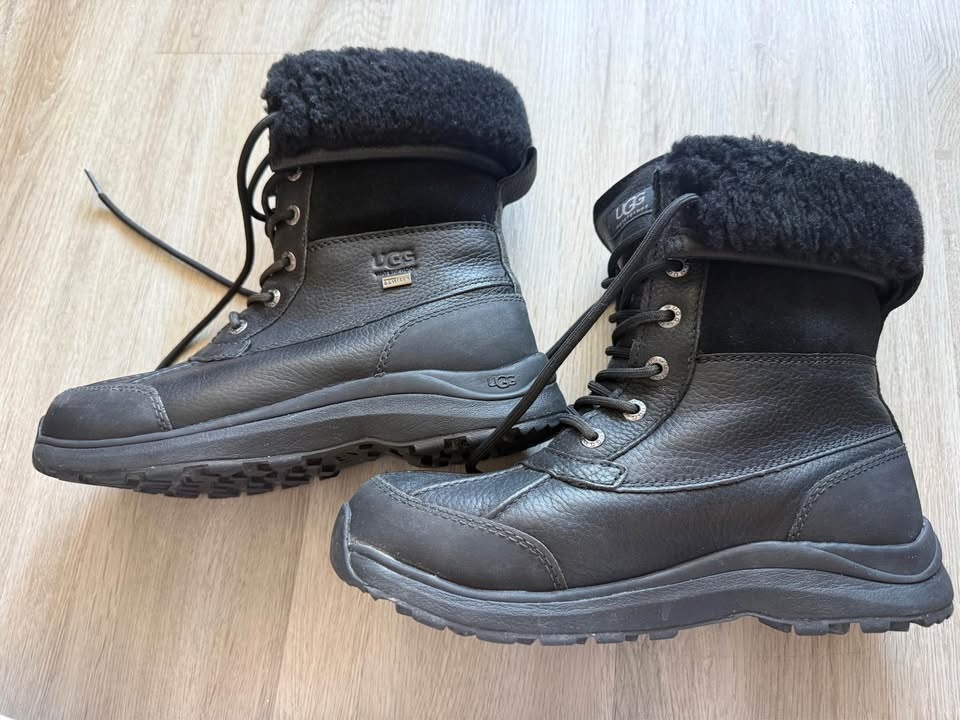 UGG Adirondack III Waterproof Boots Black - Size 8.5 - photo 2