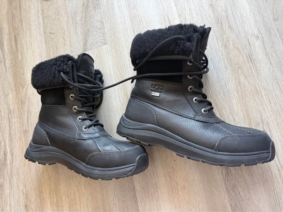 UGG Adirondack III Waterproof Boots Black - Size 8.5 - photo 3