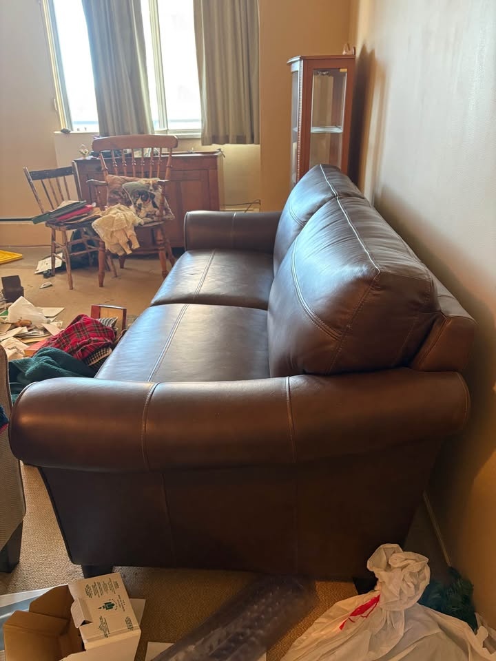 Lazyboy Genuine Leather Couch - photo 4