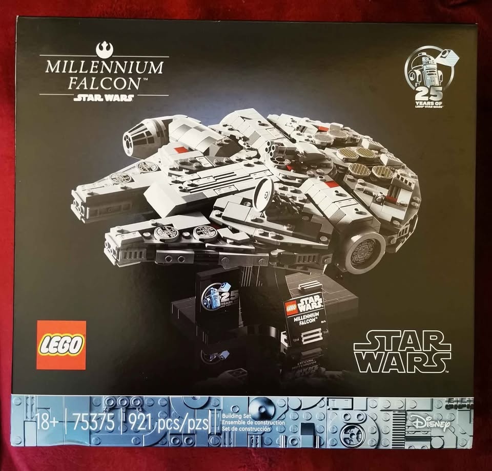 LEGO Star Wars Millennium Falcon 75375