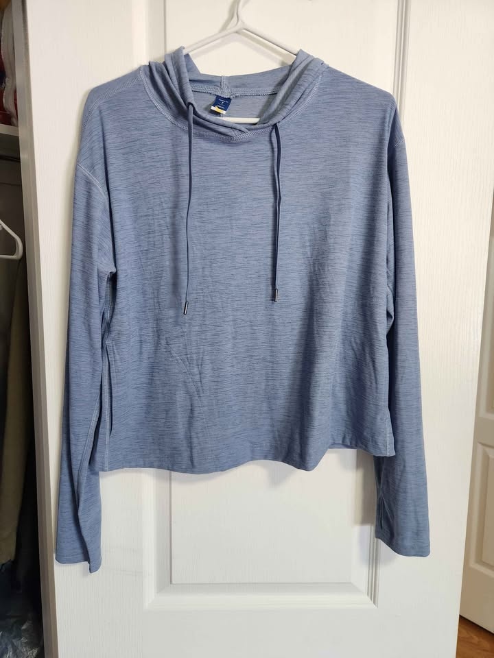 Old Navy Women’s Activewear Bundle (5 pcs) – Hooded Top, Joggers - photo 2