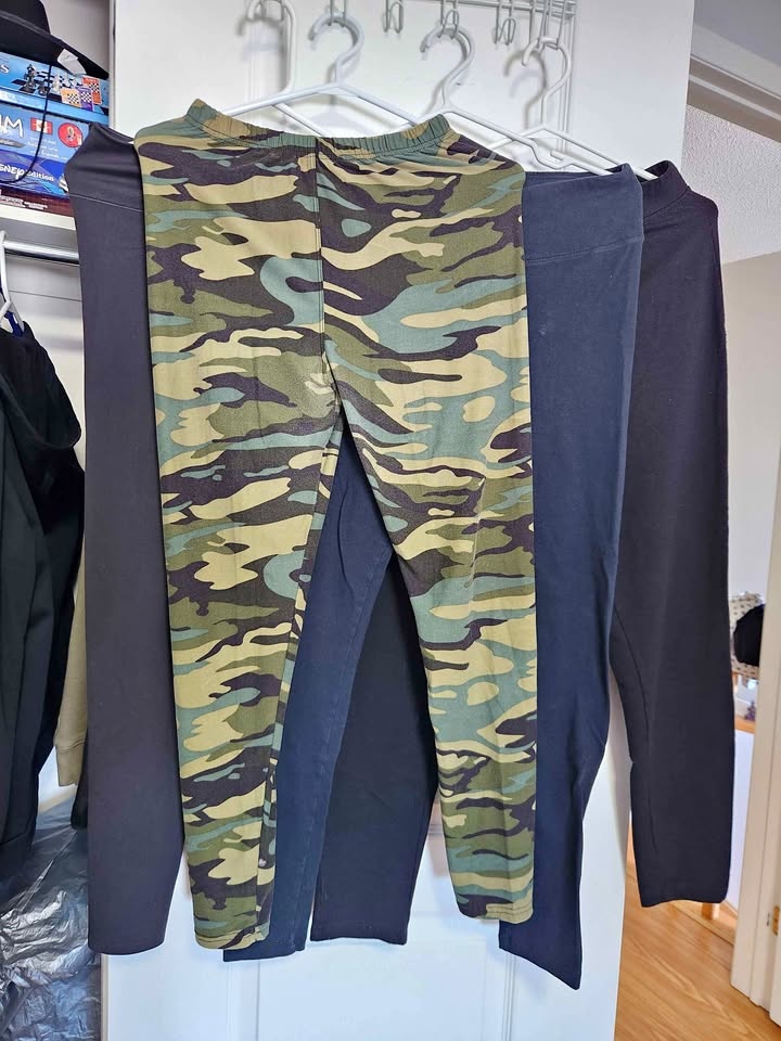 Women’s Leggings Bundle (4 Pairs) – M/L