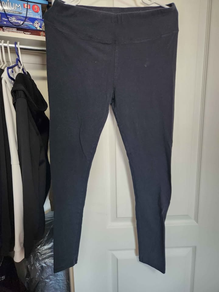 Women’s Leggings Bundle (4 Pairs) – M/L - photo 3