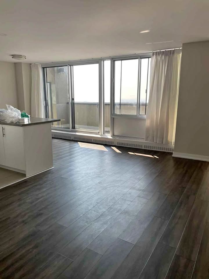 2 Beds 2.5 Baths - Apartment