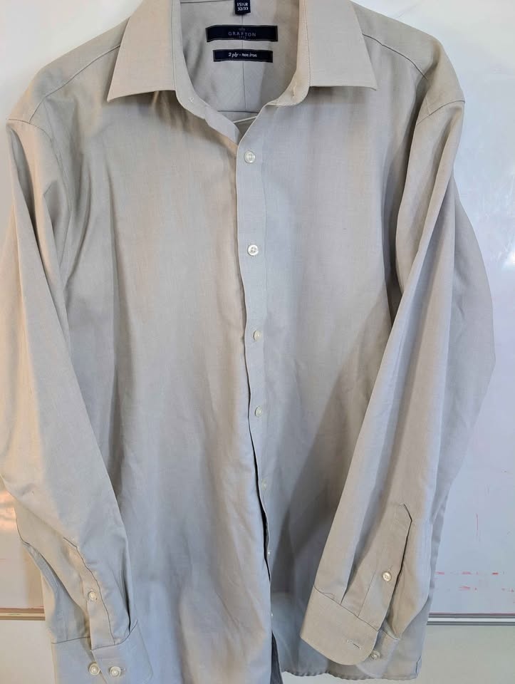 5 Men's Brand Name Dress Shirts - $40 Total! - photo 4