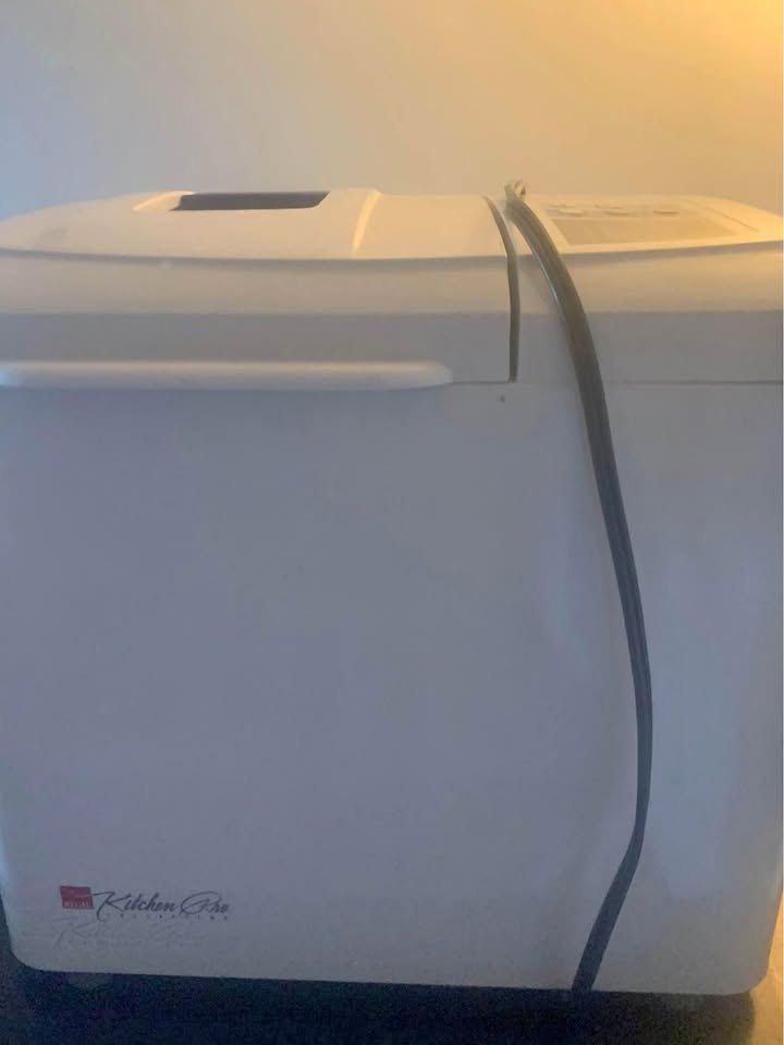 Regal Kitchen Pro Brand Bread maker