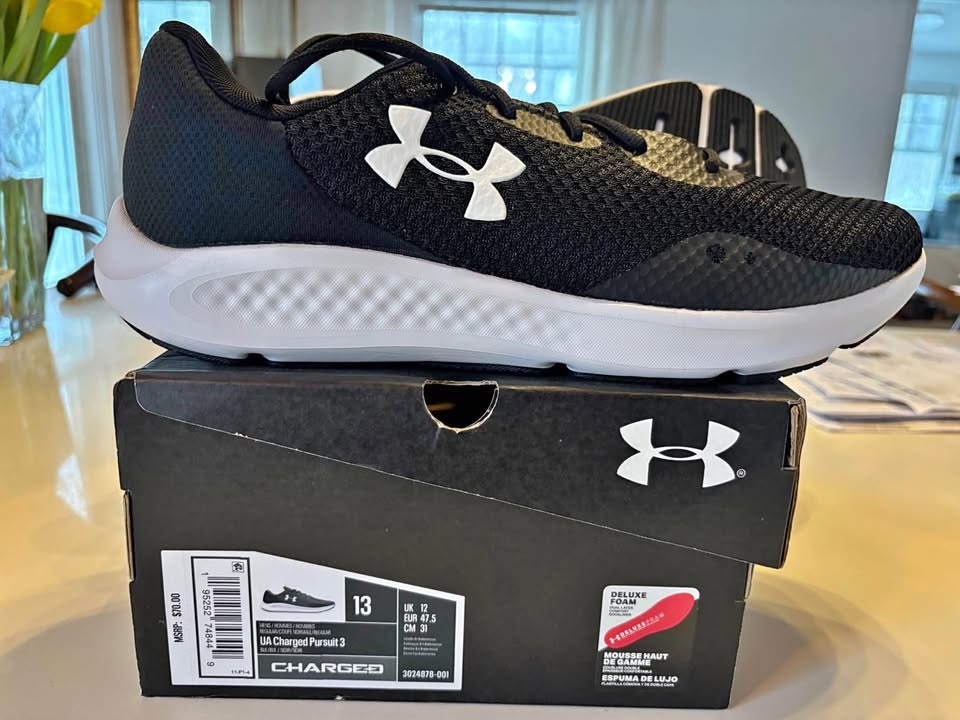 Charged UA Pursuit 3 Man's Sneakers