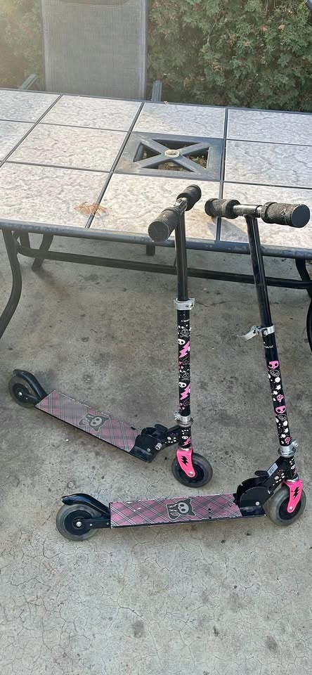 Kids Scooters (pair)