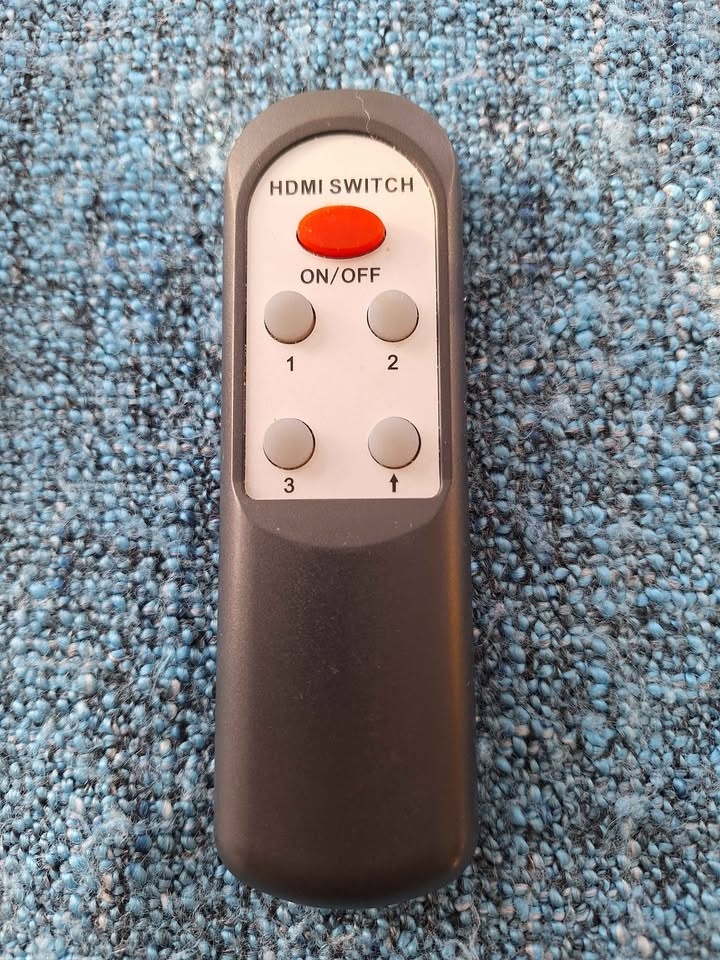 Avmton HDMI 3-1 Splitter Switch with Remote - photo 5