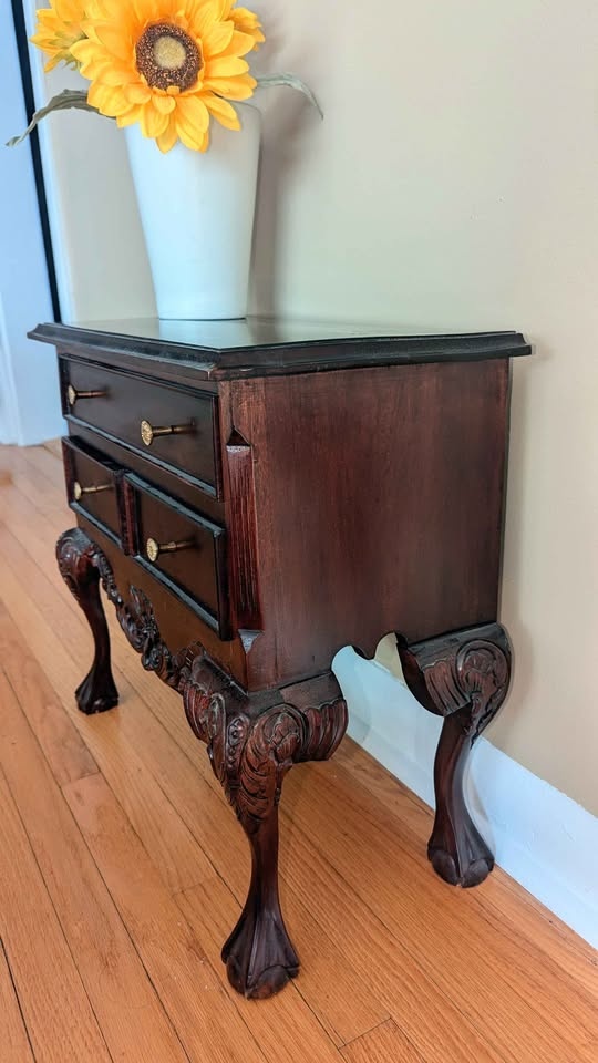 Antique Mahogany Queen Anne Side Table/Lowboy - photo 3