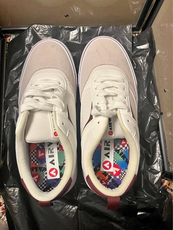 Nike Airwalk Shoes Size 8 White