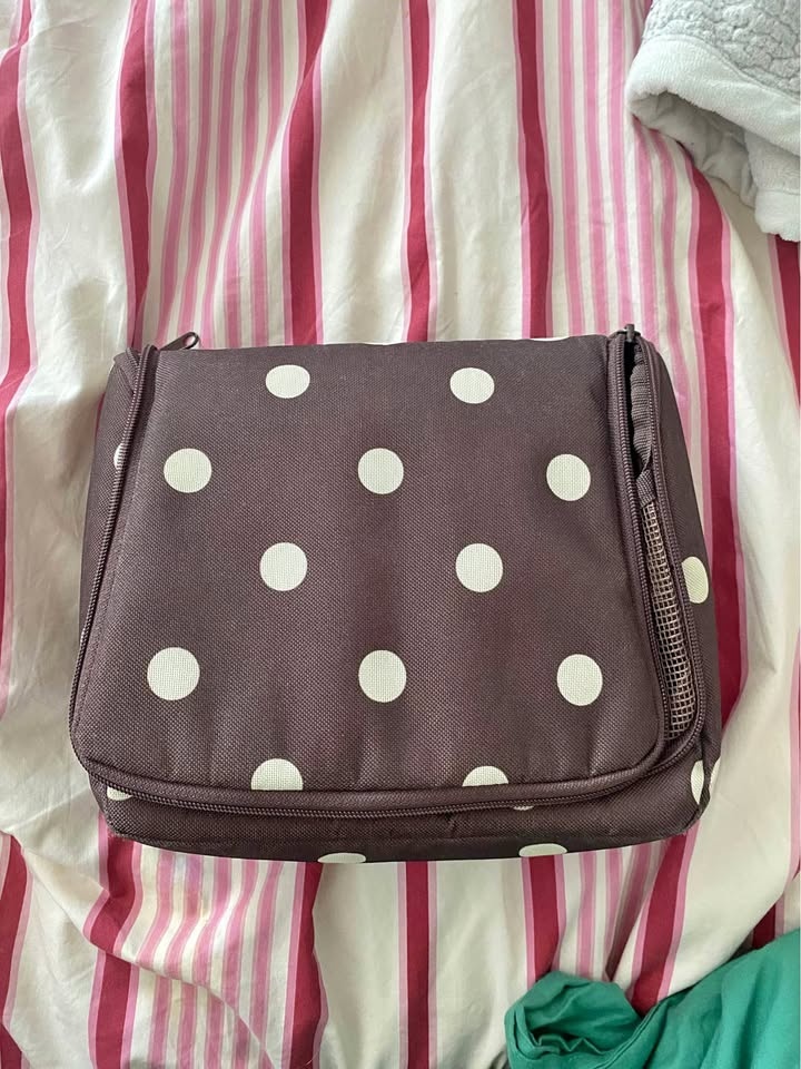 reisenthal hanging toiletry bag