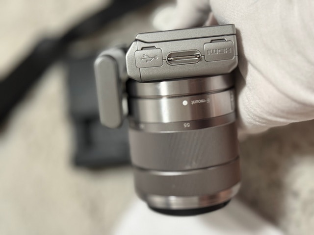 Sony Nex 5N Mirrorless Camera - photo 3